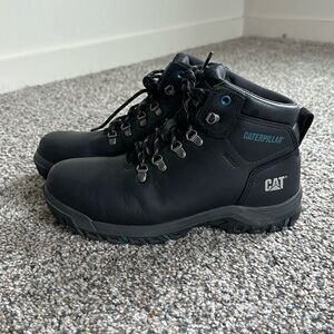 CATERPILLAR Steel Toe work boots - size US 9 women’s sizing and EUR 40